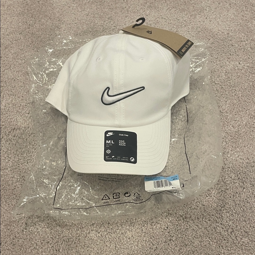 BRAND NEW Nike White Baseball Cap with Black-Outlined Swoosh